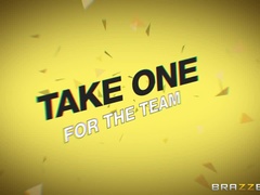 Grote mammen, Pijpbeurt, Pompom meid, Zwart, Natuurlijke tieten, Gezichtspunt, Realiteit, Uniformpje