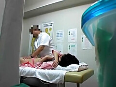 Aziatisch, Lul, Japaans, Masseren, Tepels, Orgasme, Kut duiken, Tieten likken