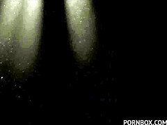 Anal, Grosse bite, Gros seins, Sucer une bite, Plantureuse, Hard, Seins naturels, Pisser