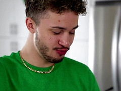 Большой член, Кончили внутрь, Семяизвержение, Фетиш, На кухне, Оргазм, Вечеринка, Киски