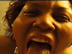 Belle grosse femme bgf, Gros seins, Sucer une bite, Noir ébène, Hard, Interracial, Mature, Nénés