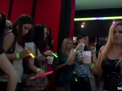 Mamada, Vestidas, Lesbiana, Fiesta, Estrella porno, Satén, Intercambio de parejas, Mojado
