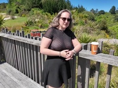 Amateur, Sucer une bite, Couple, Éjaculer dans la bouche, Lunettes, Léchez, De plein air, Épouse