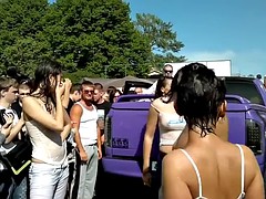 Leie, Flashen, Öffentlich