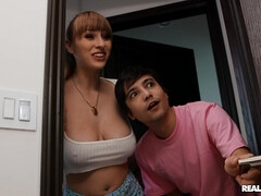 Grote mammen, Rondborstig, Seksspeelgoed, Natuurlijke tieten, Rijden, Douche, Tatoeage, Speelgoed