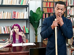 Grosser arsch, Schwarz, Blasen, Hundestellung, Behaart, Interrassisch, Entkleiden, Jungendliche (18+)