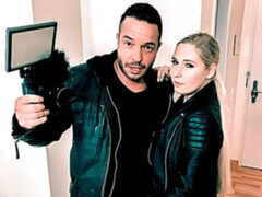 Grote kont, Grote lul, Blond, Pijpbeurt, Hondjeshouding, Logement, Moeder die ik wil neuken, Geld