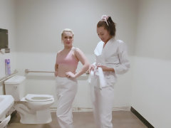 Blonde, Sucer une bite, Tir de sperme, Grosse, Branlette thaïlandaise, Plan cul à trois