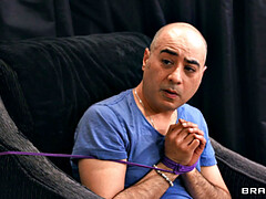 Slaapkamer, Blond, Handbeurt, Zoenen, Likken, Tepels, Kut duiken, Kousen