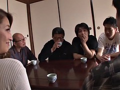 ぽっちゃり, デカパイ, グループ, 日本人, 熟年, ポルノスター, オッパイの, のぞき