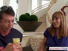 Grosser arsch, Grosse titten, Blasen, Spermaladung, Reif, Milf, Mutti, Schreiend