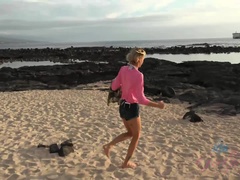 Plage, Bikini, Blonde, Sucer une bite, Branlette thaïlandaise, Branlette thaïlandaise, Pov, Mamelons bombés