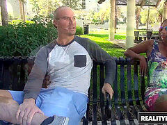 フェラチオ, 中出し, イく瞬間, 手コキする, 淫乱熟女