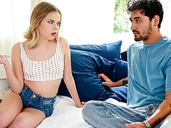 Chambre à dormir, Blonde, Sucer une bite, En levrette, Seins naturels, Maigrichonne, Adolescente, Nénés