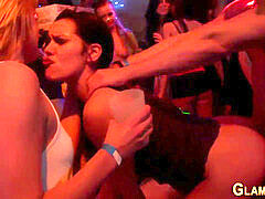 浴室, 指いじり, 乱交, グループ, オナニー, オージー, 公共, 三人