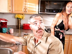 Grosser arsch, Grosse titten, Blondine, Blasen, Handjob, Milf, Titten, Nass