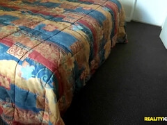 Slaapkamer, Sperma shot, Sperma in gezicht, Rijpe lesbienne, Moeder die ik wil neuken, Doordringend, Roodharige vrouw, Spuiten