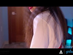 デカ尻, デカパイ, 指いじり, レズビアン, なめる, 淫乱熟女, オマンコ, 三人