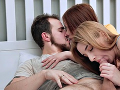 Chica, Mamada, Sexo duro, Lamidas, Masturbación, Orgía, Trio, Tetas