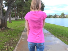 En gros plan de très près, Robe, Extrême, Béant, Talons, Orgasme, Public, Solo