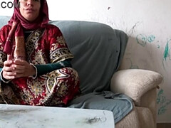 Arabisch, Brits, Man die toekijkt, Interraciaal, Moeder die ik wil neuken, Stiefmoeder, Turks, Vrouw
