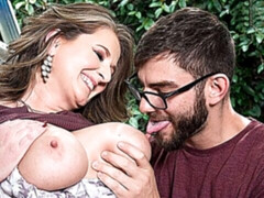 Gorda, Culo grande, Rubia, Gorda, Lamidas, Madres para coger, Afeitado, Estriptis