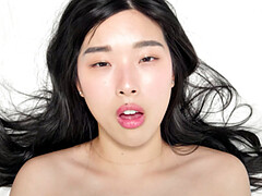 18 jaar, Anaal, Pijpbeurt, Bedriegen, Diep in de keel, Hondjeshouding, Klein, Realiteit