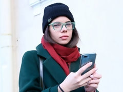 Mamada, Estilo perrito, Gafas, Besar, Pezones, Tatuaje, Adolescente, Tetas