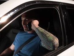 Grosser schwanz, Braunhaarige, Auto, Kehlenfick, Schwanz, Hd, Pornostars, Tätowierung