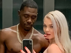 お尻, ブロンド, フェラチオ, バック, 手コキする, ハードコア, 異人種間, ティーン