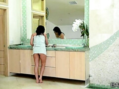 Nana, Sucer une bite, En levrette, Noir ébène, Interracial, Léchez, Chatte, Tatouage