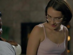 Pijpbeurt, Sperma shot, Handbeurt, Hardcore, Interraciaal, Klein, Tiener, Tieten likken