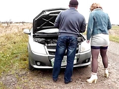 Amateur, Voiture, En levrette, Hard, De plein air, Chatte, Pute, Pute