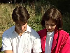 Анальный секс, Большой член, Семяизвержение, Европейки, Лизание, На природе, Сосущие, Молоденькие