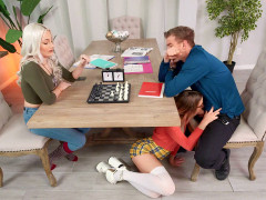 Grote lul, Blond, Pijpbeurt, Aangekleed, Brillen, Monster, Kousen, Tiener