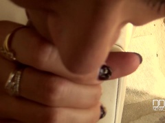 口内発射, ドレス, フランス人, 手コキする, オマンコ, 剃毛, フェラする, オッパイの