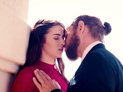 Grosser arsch, Blasen, Kehlenfick, Im freien, Realität, Jungendliche (18+), Titten, Hochzeit