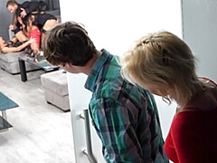 Grosse bite, Femme couguar, Mamie, Groupe, Branlette thaïlandaise, Hd, Chatte, Serré