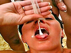 Pijpbeurt, Brits, Sperma, Sperma shot, Groepseks, Groep, Hd, Interraciaal