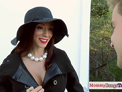 Pijpbeurt, Oudere vrouw, Sperma shot, Hondjeshouding, 1 man 2 vrouwen, Ondergoed, Moeder die ik wil neuken, Trio