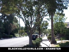 18 ans, Éjaculation interne, Tir de sperme, Noir ébène, Hard, Interracial, Pov, Adolescente