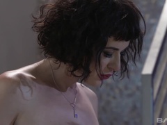 茶髪の, タトゥー