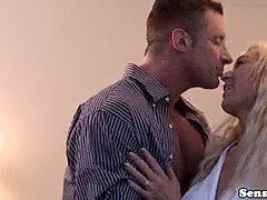 Анальный секс, Минет, Семяизвержение, Каблуки, Дрочит, Белье, Трансы, Чулки