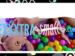 Arsch, Grosser arsch, Grosse titten, Blasen, Geile alte tussi, Hd, Milf, Schreiend