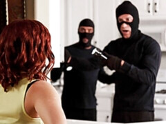 Grote kont, Grote lul, Grote mammen, Pijpbeurt, Hondjeshouding, Dubbele penetratie, Moeder die ik wil neuken, Kort haar