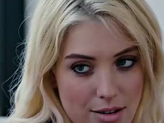 Rubia, Morena, Penetracion con dedos, Peludo, Besar, Lesbiana