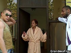 Grosser schwanz, Blasen, Grossvater, Oma, Interrassisch, Mutti, Flotter dreier