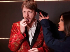 Arsch, Blasen, Braunhaarige, Hundestellung, Fetisch, Handjob, Lecken, Masturbation