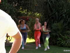 Cul, Nana, Gros cul, Gros seins, Groupe, Mère que j'aimerais baiser, Orgasme, Chatte