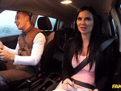 Amateur, Sucer une bite, Voiture, Branlette thaïlandaise, Léchez, De plein air, Chatte, Plan cul à trois